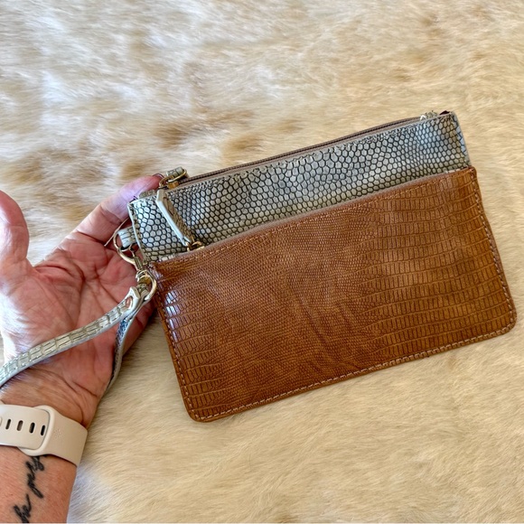 Sondra Roberts Squared 2-tone faux leather wrislet - Picture 7 of 9